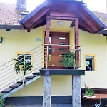 Ana Apartment *
