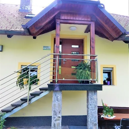 Ana Apartamento *